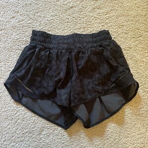 lululemon hotty hot shorts